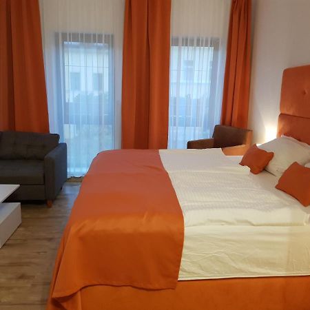 Hotel Milin ライヒェンバッハ・イム・フォークトラント エクステリア 写真